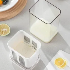 Griechischer Joghurtbereiter mit Molketrennfilter