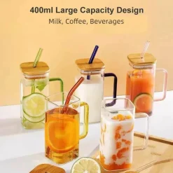 Großer quadratischer Becher mit Strohhalm – stilvolles Trinkgeschirr für jedes Getränk