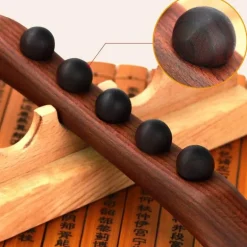 Gua Sha Massagegerät aus Holz – Werkzeug zur Linderung von Nacken und Schultern
