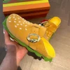 Hamburger Strandpantoffeln – Lustige, lässige Sommerschuhe