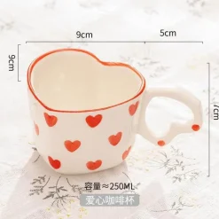 Handbemalte Tasse mit Herzgriff, Liebestasse, rosa Keramiktasse