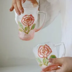 Handbemalte Teetasse aus Glas – Einzigartiges Weihnachtsgeschenk für Zuhause oder das Büro