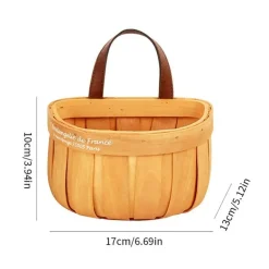 Handgefertigter Holzkorb - Kunsthandwerkerdekor im französischen Marktstil