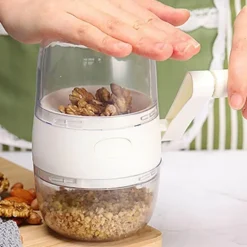 Handgehaltener Nusszerkleinerer – Manuelles Mahlwerkzeug für Nüsse und Samen