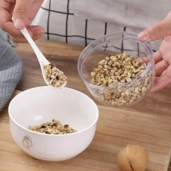 Handgehaltener Nusszerkleinerer – Manuelles Mahlwerkzeug für Nüsse und Samen