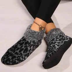 Hausschuhe für Damen mit Leopardenmuster – gemütliche Hausschuhe mit Tiermuster