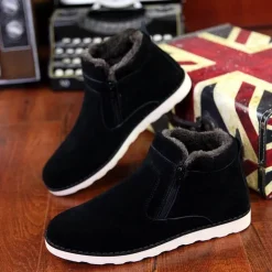 Herren Winterstiefeletten aus Pelz – warm und stilvoll