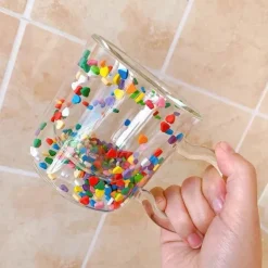 Herzförmiger Treibsandglasbecher - Doppelschichtiges Trinkgeschirr