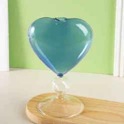 Herzförmiges Glasbecher-Set – Trinkgeschirr für romantische Paare