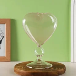 Herzförmiges Glasbecher-Set – Trinkgeschirr für romantische Paare