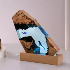 Höhlenwal-Schreibtischornament – ​​Einzigartiges Schreibtischdekor