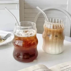 Hitzebeständiger Glasbecher mit Streifenmuster – Stilvolles Trinkgeschirr für Zuhause