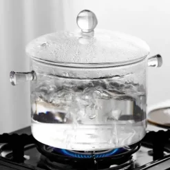 Hitzebeständiger Kochtopf aus Glas – perfekt zum Kochen und Suppenkochen