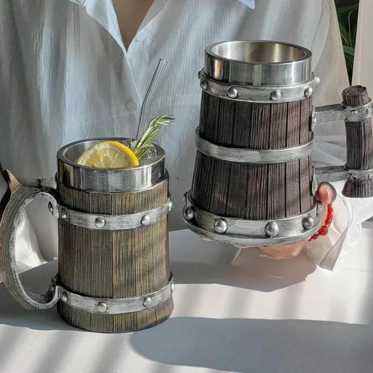 Holzbecher im Wikinger-Stil – Rustikales nordisches 3D-Trinkgeschirr