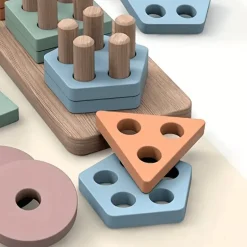 Holzspielzeug zum Sortieren und Stapeln, Lernpuzzle für Formen und Farben