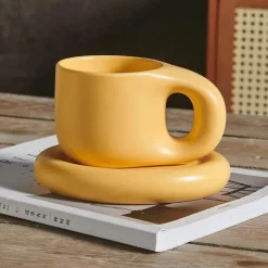 Ink Splash Keramikbecher-Set mit ovalem Teller – 400 ml Fassungsvermögen