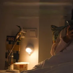 Intelligentes Nachtlicht – 360° drehbare, wiederaufladbare Lampe mit Körpersensor