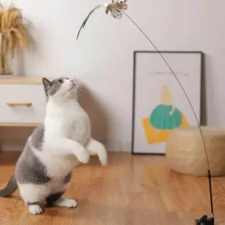 Interaktiver Katzenspielzeug-Stab mit Federn – spannendes Spielzeug für Hauskatzen