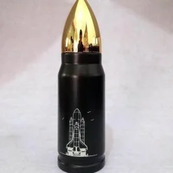 Isolierter Kaffeebecher aus Edelstahl – Reisebecher