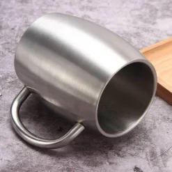 Isolierter Reisebecher aus Edelstahl – 420 ml Becher mit Deckel für das Homeoffice