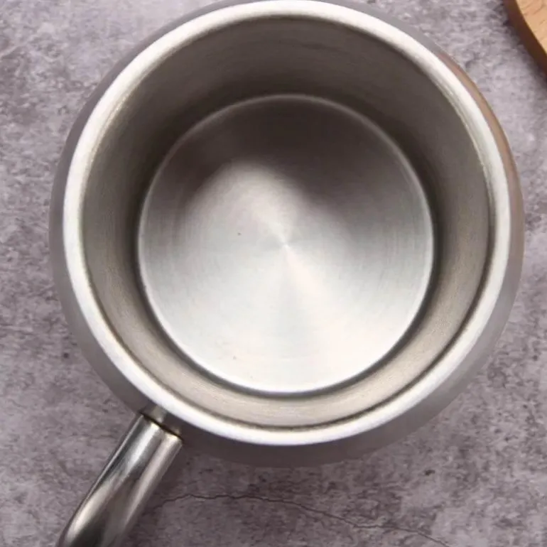Isolierter Reisebecher aus Edelstahl – 420 ml Becher mit Deckel für das Homeoffice
