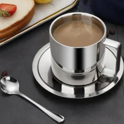 Isoliertes Kaffeetassen-Set aus Edelstahl mit Tablettlöffel