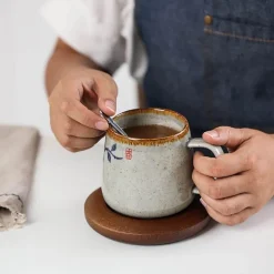 Japanische handgefertigte Keramiktassen – Retro-Design