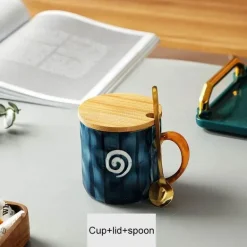 Japanische Keramiktasse mit Löffeldeckel – Elegante Teetasse