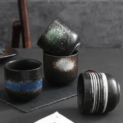 Japanische Porzellantasse – Elegantes Keramik-Trinkgeschirr für Kaffee und Tee