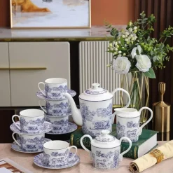 Jungle Lion Tee- und Kaffeeservice aus Bone China – Elegante Geschirrkollektion