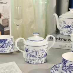 Jungle Lion Tee- und Kaffeeservice aus Bone China – Elegante Geschirrkollektion