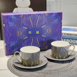 Kaffee- und Teetassen-Set aus Knochenporzellan mit Untertasse, Teegeschirr, Dessertteller