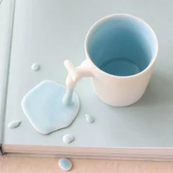 Kaffeebecher mit Leitungswasser