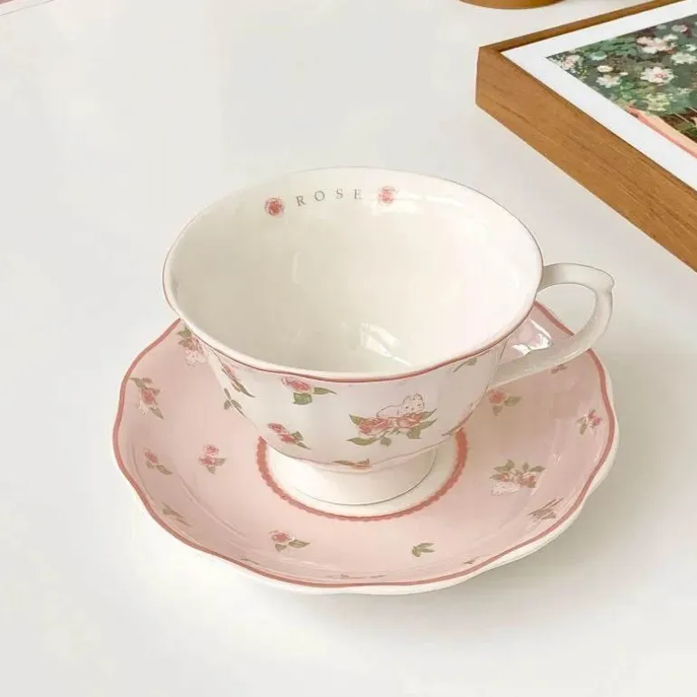 Kaffeetassen-Set aus Keramik mit Blumenmuster und rosa Rosen und Kaninchenmotiv – 250 ml