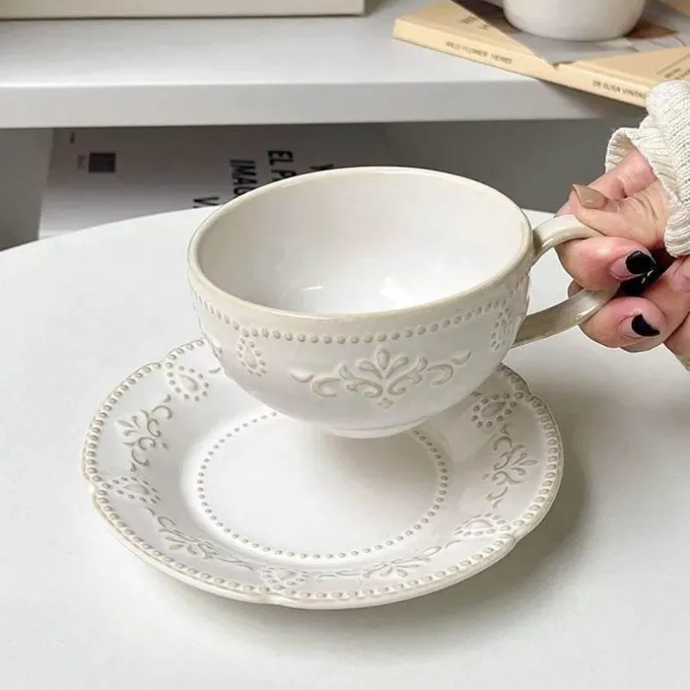 Kaffeetassen-Set aus Keramik – 250 ml, weiße Tasse mit Untertasse für Tee