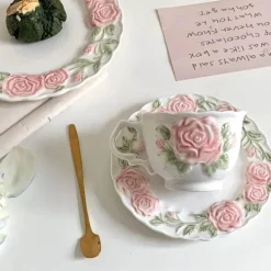 Kaffeetassen-Set mit rosa Rosen – elegantes Trinkgeschirr mit Blumenmuster für Partys