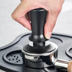 Kalibrierter Kaffeestampfer aus Edelstahl – 51 mm