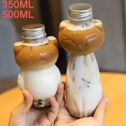 Katzen-Getränkeflasche, umweltfreundlich, im Cartoon-Stil, Trinkbegleiter