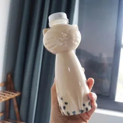 Katzen-Getränkeflasche, umweltfreundlich, im Cartoon-Stil, Trinkbegleiter