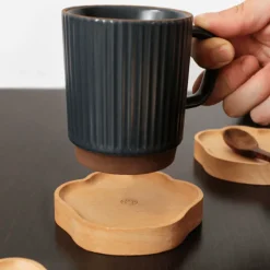 Katzenpfoten-Holzuntersetzer - Süßes Tier-Trinkgeschirr