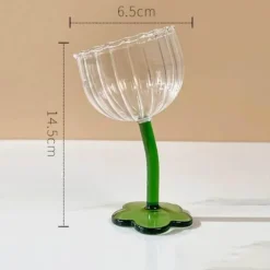 Kelchset aus Ripple-Glas – transparente Stielgläser für Wein und Cocktails