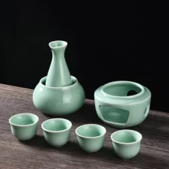 Keramik-Sake-Set mit Wärmer, 4 passenden Tassen – elegantes japanisches Trinkgeschirr