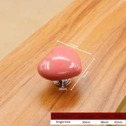 Keramik-Schrankgriff in Herzform – dekorativer Türknauf-Akzent