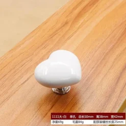 Keramik-Schrankgriff in Herzform – dekorativer Türknauf-Akzent