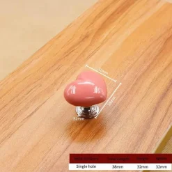 Keramik-Schrankgriff in Herzform – dekorativer Türknauf-Akzent