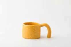 Keramiktasse mit gebogenem Mondgriff – 260 ml, nordischer japanischer Stil