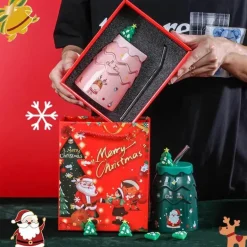 Keramiktasse mit Weihnachtsbaummotiv, mit Deckel und Strohhalm, festliches Weihnachtsgeschenk