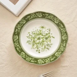 Keramikteller mit Blumenmuster – Dekoratives Geschirr