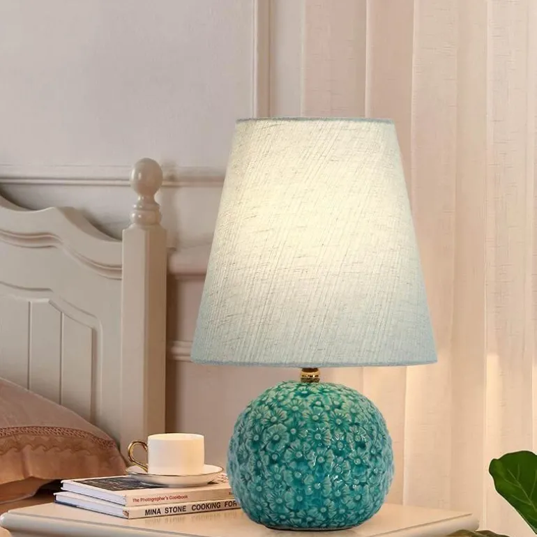 Keramik-Tischlampe – geschnitztes Blumendesign