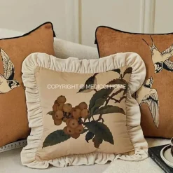 Kissenbezug mit Blumenmuster – elegantes orientalisches Dekokissen für das Schlafsofa